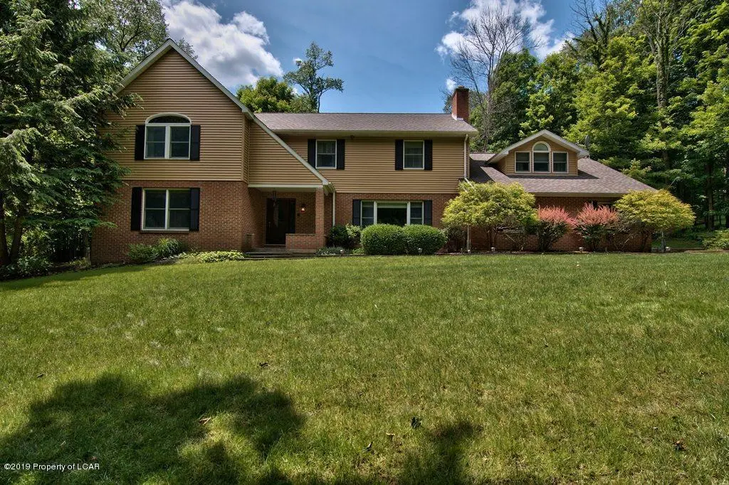 105 Chapin Lane, North Abington Township in North Abington Township