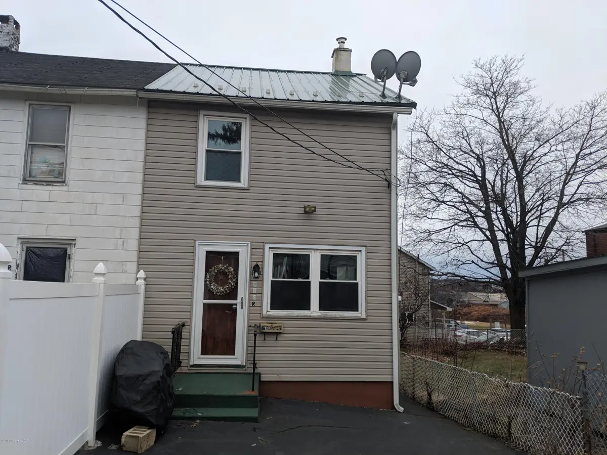 314 E Rear Diamond Avenue, Hazleton in Hazleton