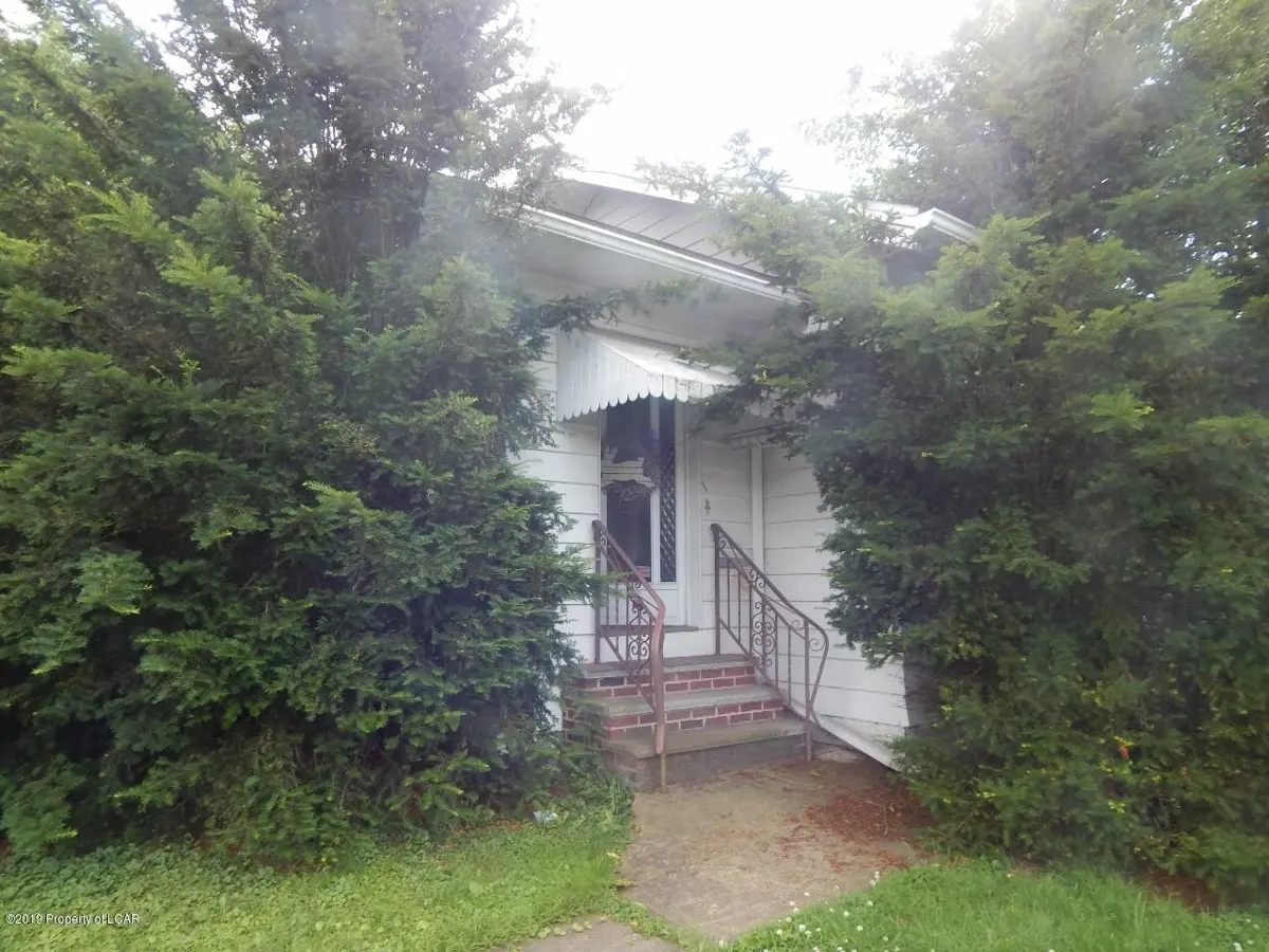 102 S Main Street, Plains in Plains