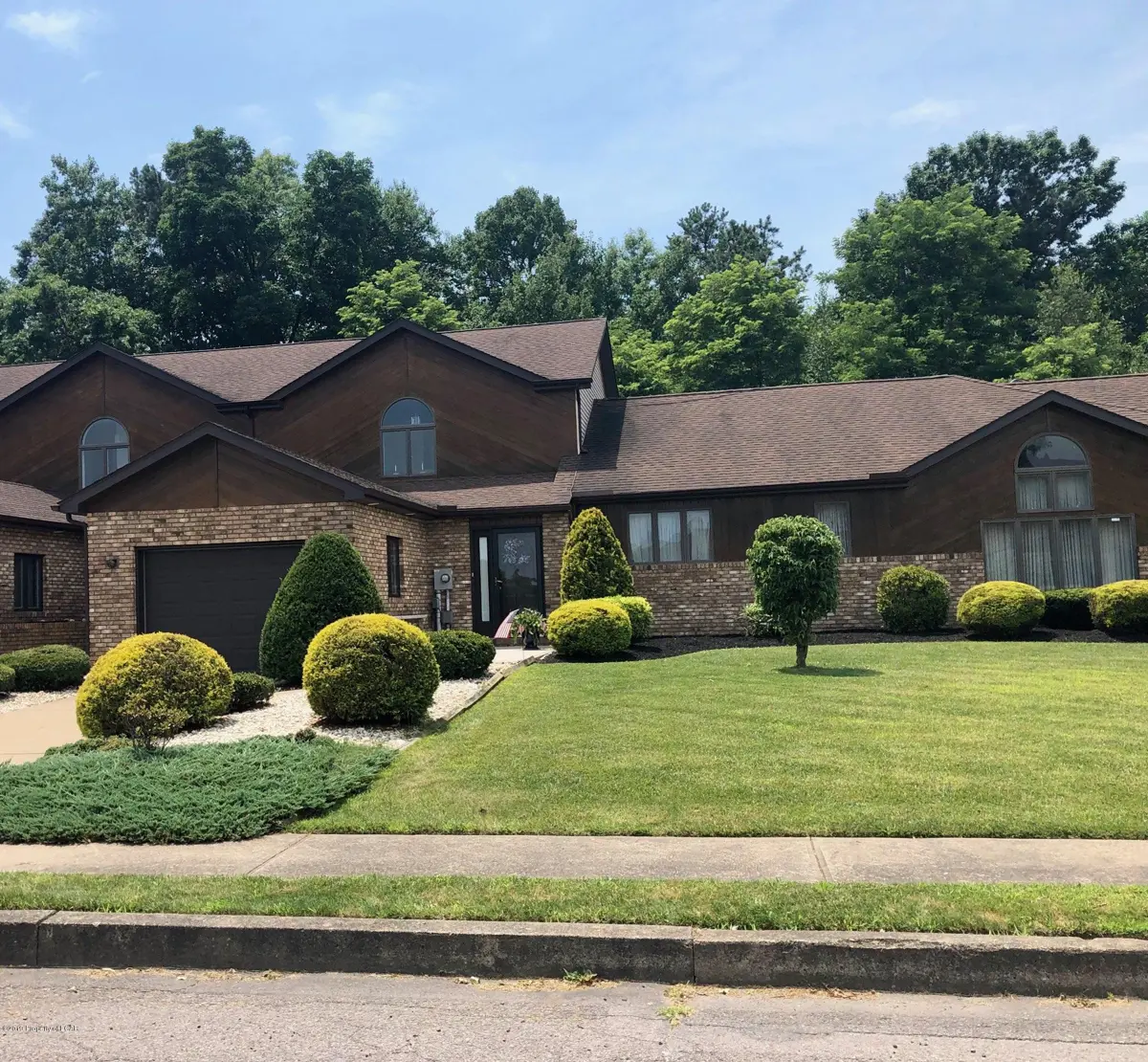 74 Countrywood Drive, Wilkes-Barre in Wilkes-Barre