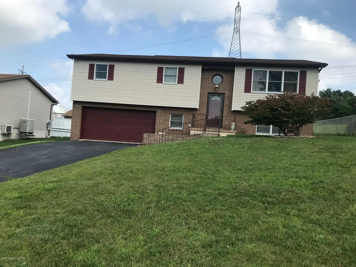 21 FAWN DRIVE, West Hazleton in West Hazleton