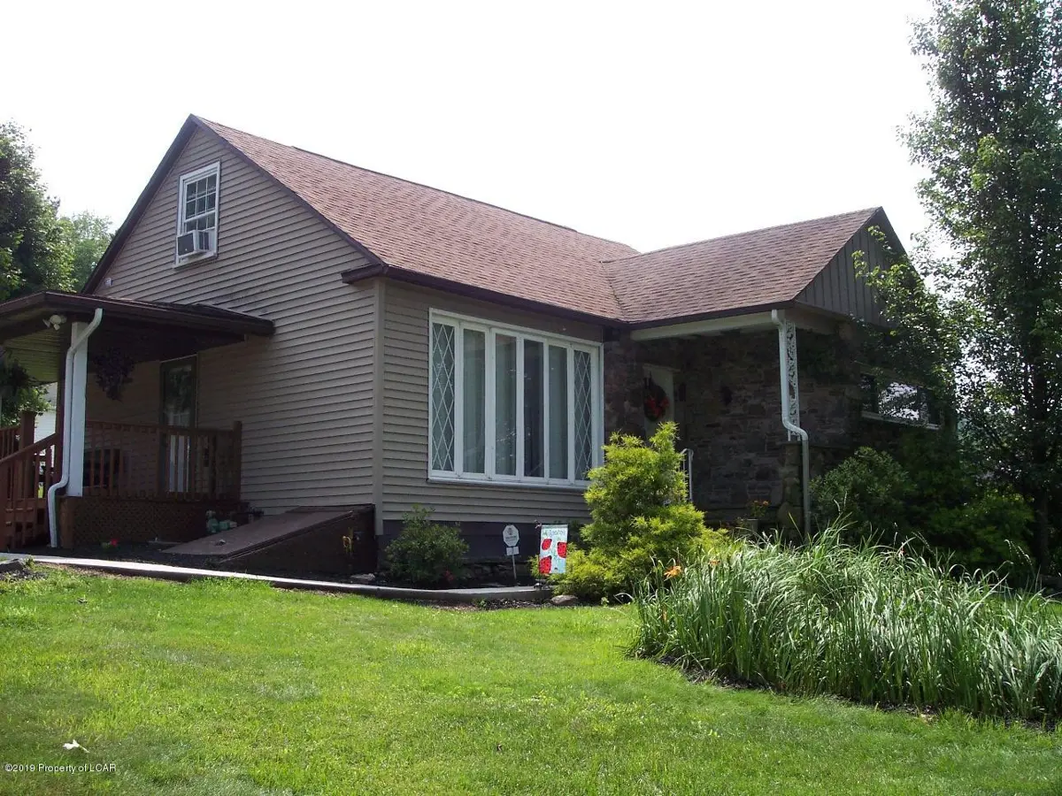 7 Manor Drive, Shavertown in Shavertown