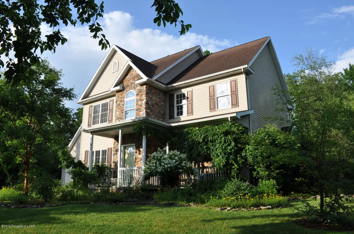 53 Fieldstone Way, Mountain Top in Mountain Top