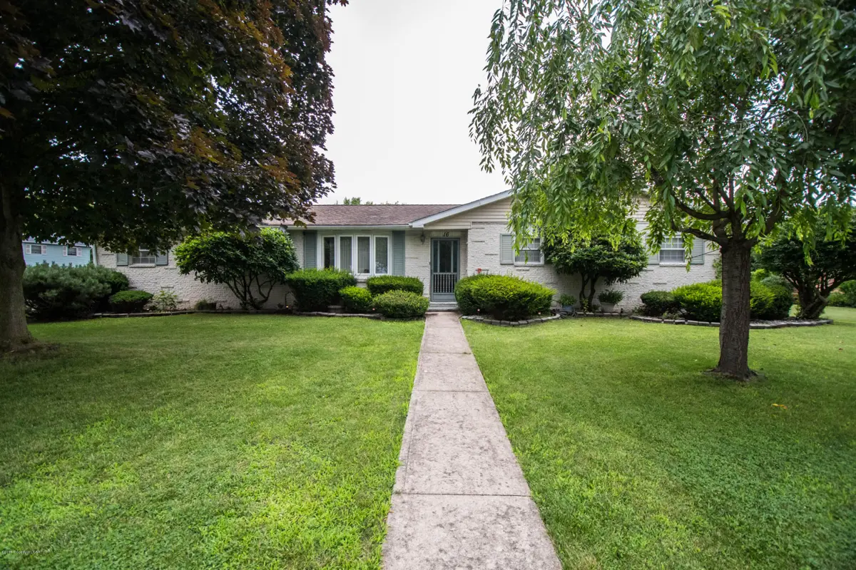 16 Gail Drive, Plains in Plains