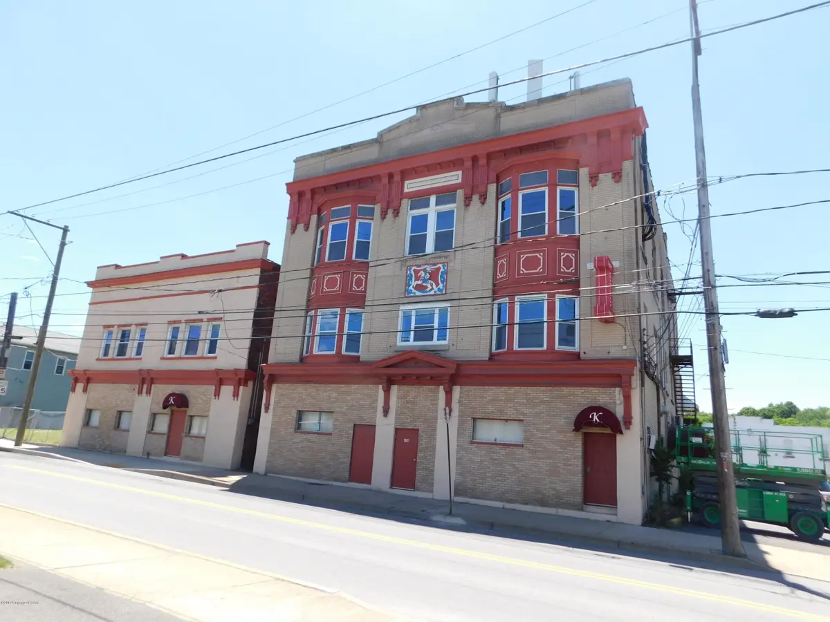 446 Main Street, Edwardsville in Edwardsville