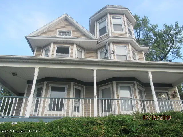 800 Quincy Avenue, Scranton in Scranton