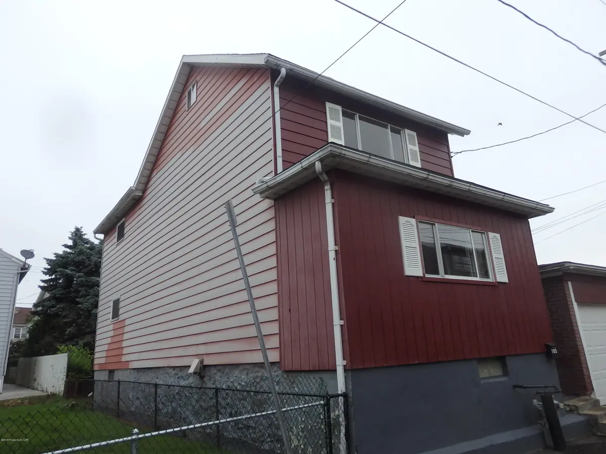 105 E Spruce Street, West Hazleton in West Hazleton