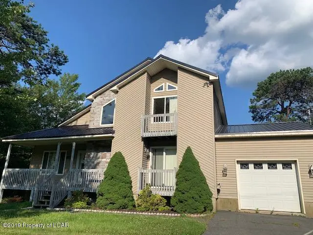 277 NADINE Boulevard, Pocono Summit in Pocono Summit
