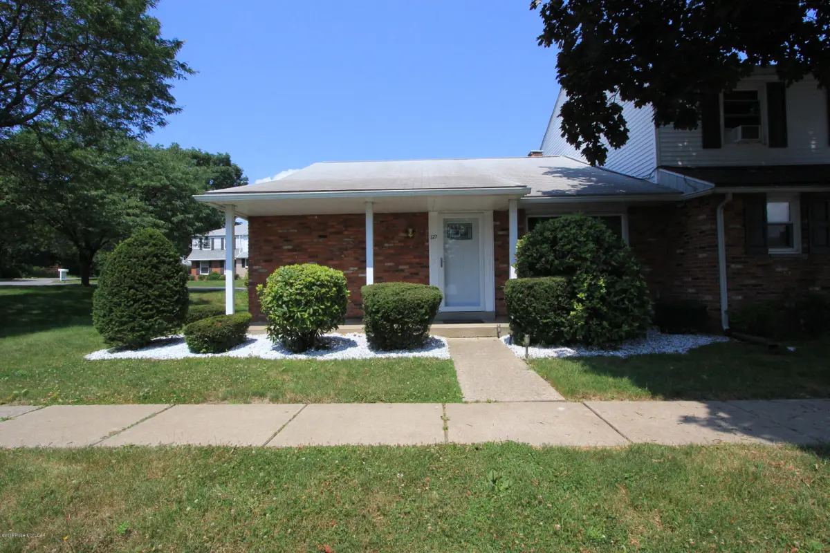 127 Haverford Drive, Wilkes-Barre in Wilkes-Barre