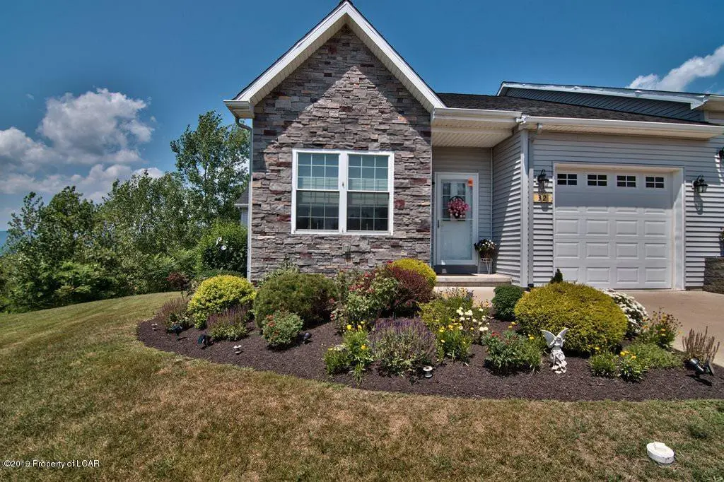 32 Grandview Drive, Pittston Township in Pittston Township
