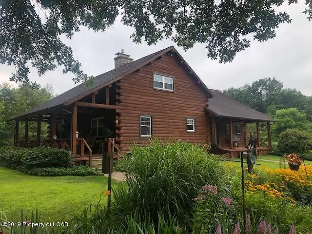 16 Schoolhouse Road, Benton in Benton