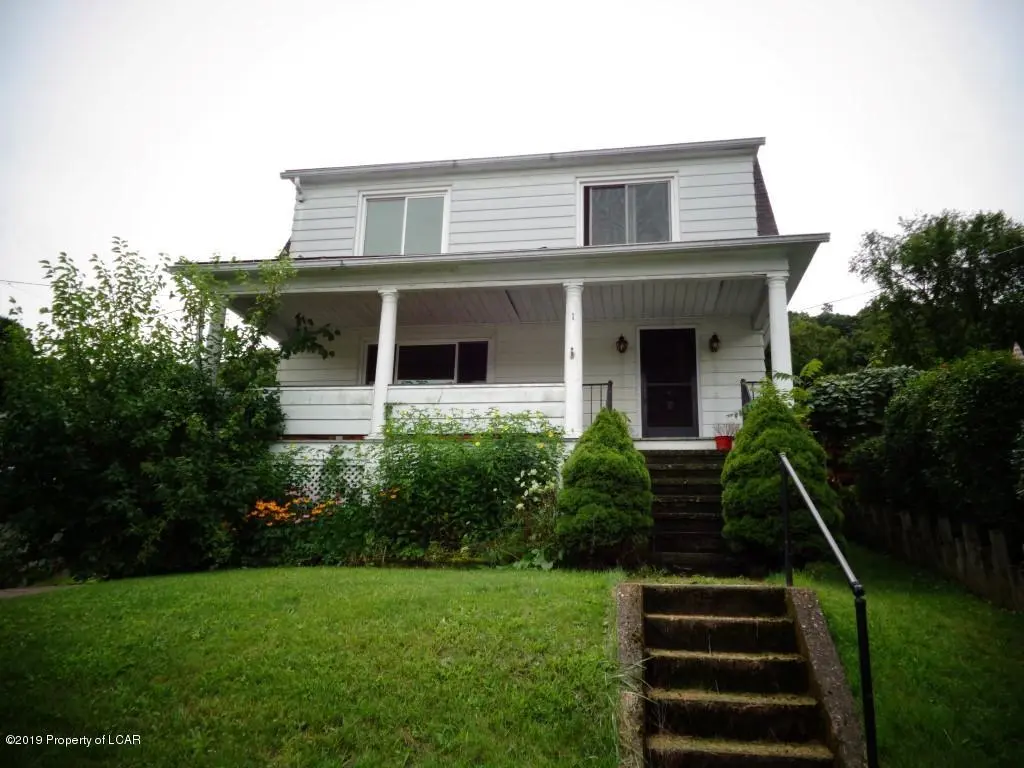 1 Orchard Street, Glen Lyon in Glen Lyon