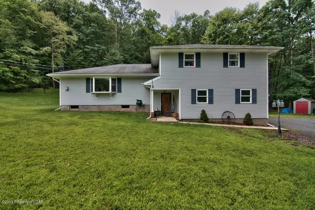 580 Cragle Hill Road, Shickshinny in Shickshinny
