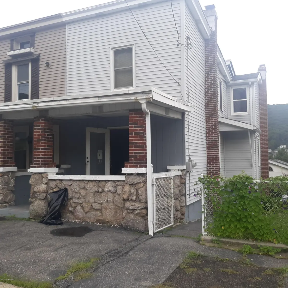 12 E COLUMBUS Avenue, Nesquehoning in Nesquehoning
