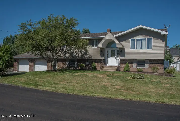 219 Pleasant View Drive, Greenfield Township in Greenfield Township