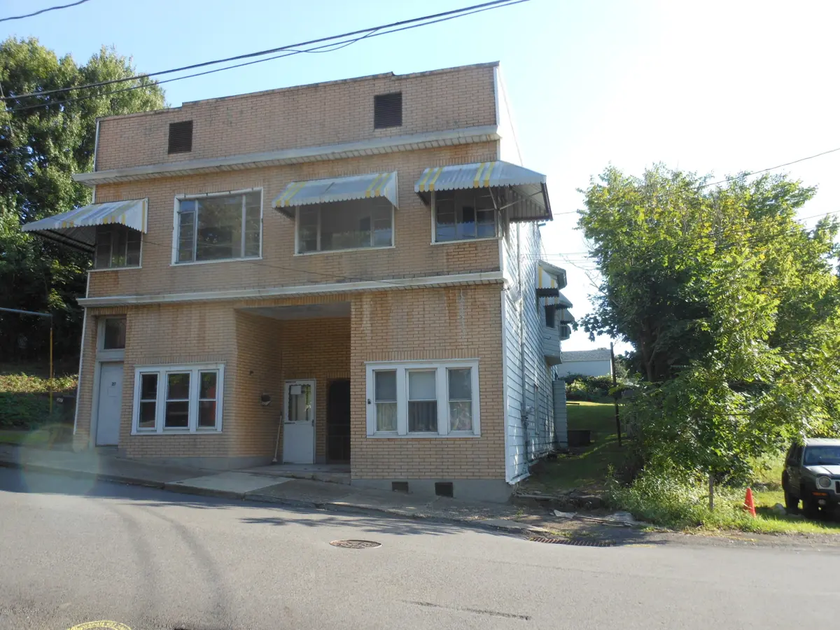 25-27 Market Street, Pittston in Pittston