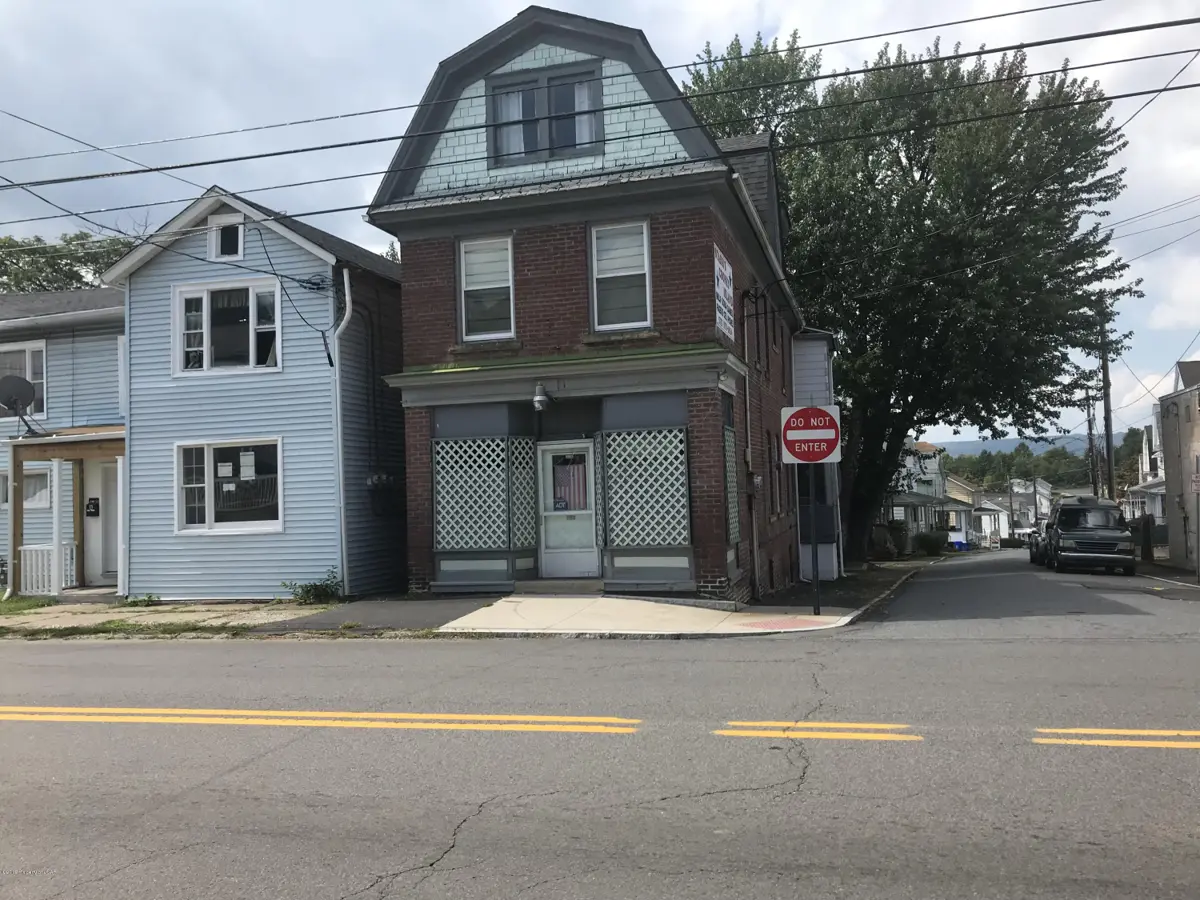 705 Main Street, Hanover Township in Hanover Township