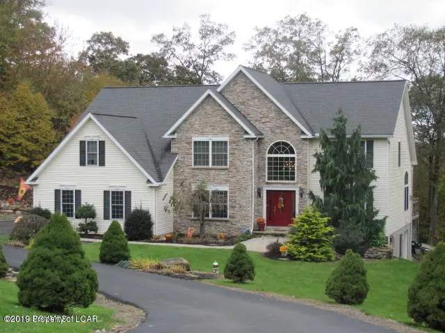 92 Oakwood Drive, Danville in Danville