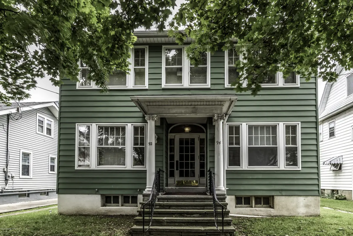 92-94 E Vaughn Street, Kingston in Kingston