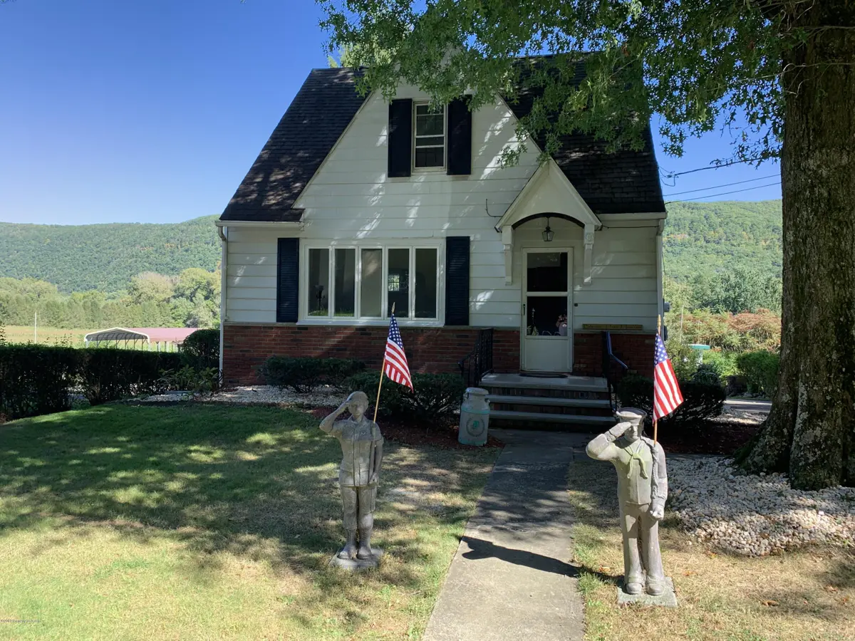 1555 PA-92, Harding in Harding