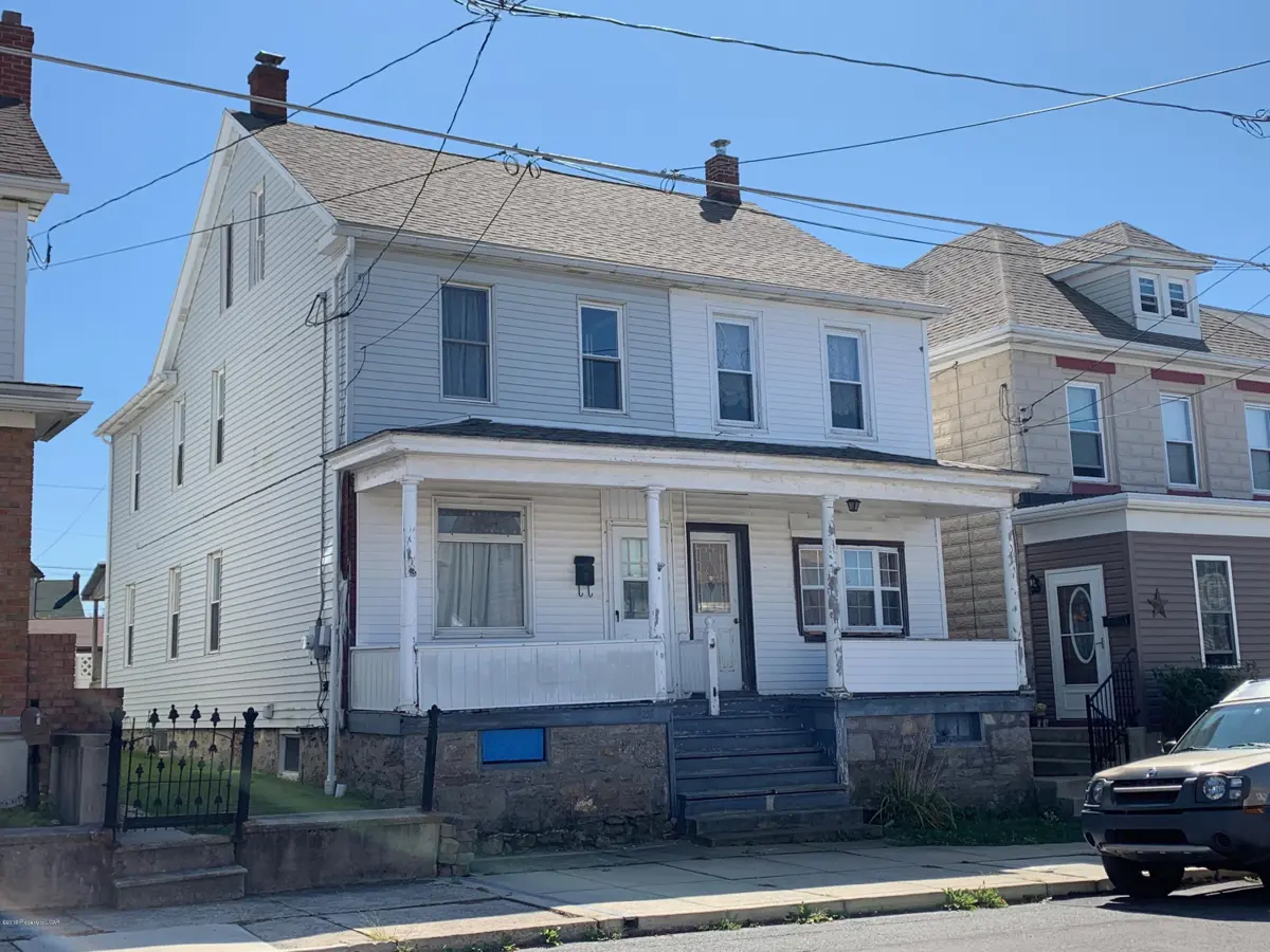 233-235 E Hazard Street, Summit Hill in Summit Hill