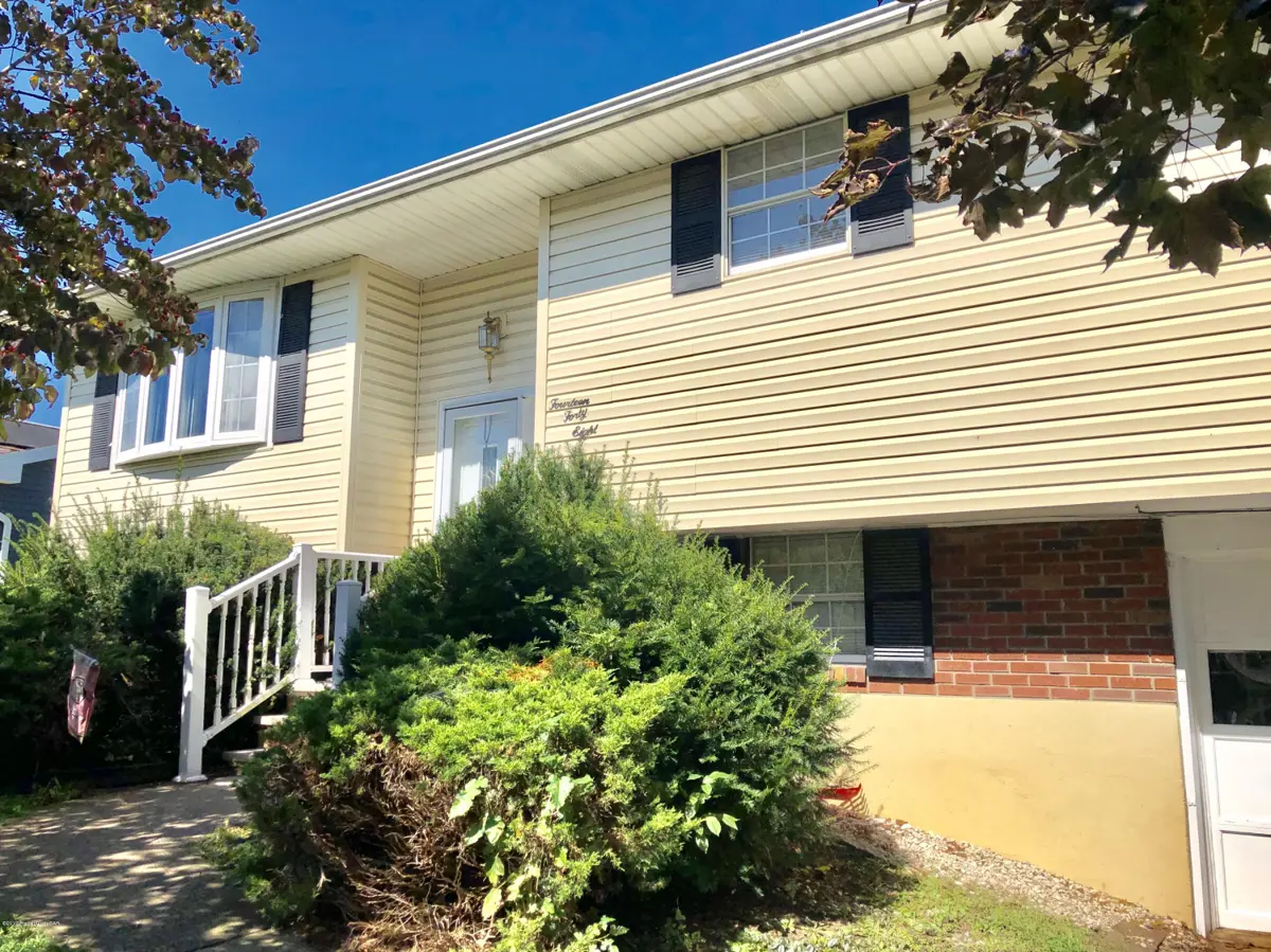 1448 S Hanover Street, Nanticoke in Nanticoke