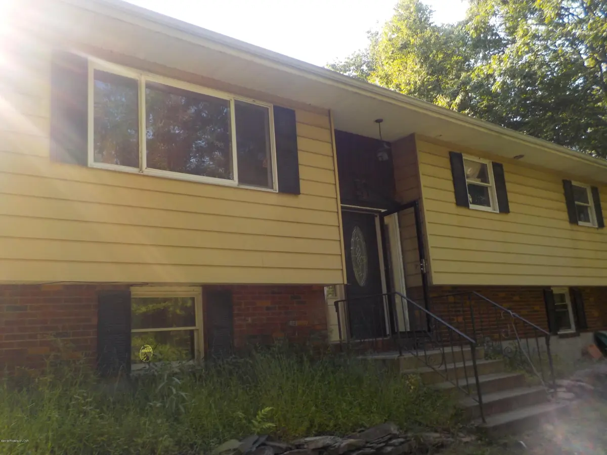 137 White Oak Drive, Hunlock Creek in Hunlock Creek