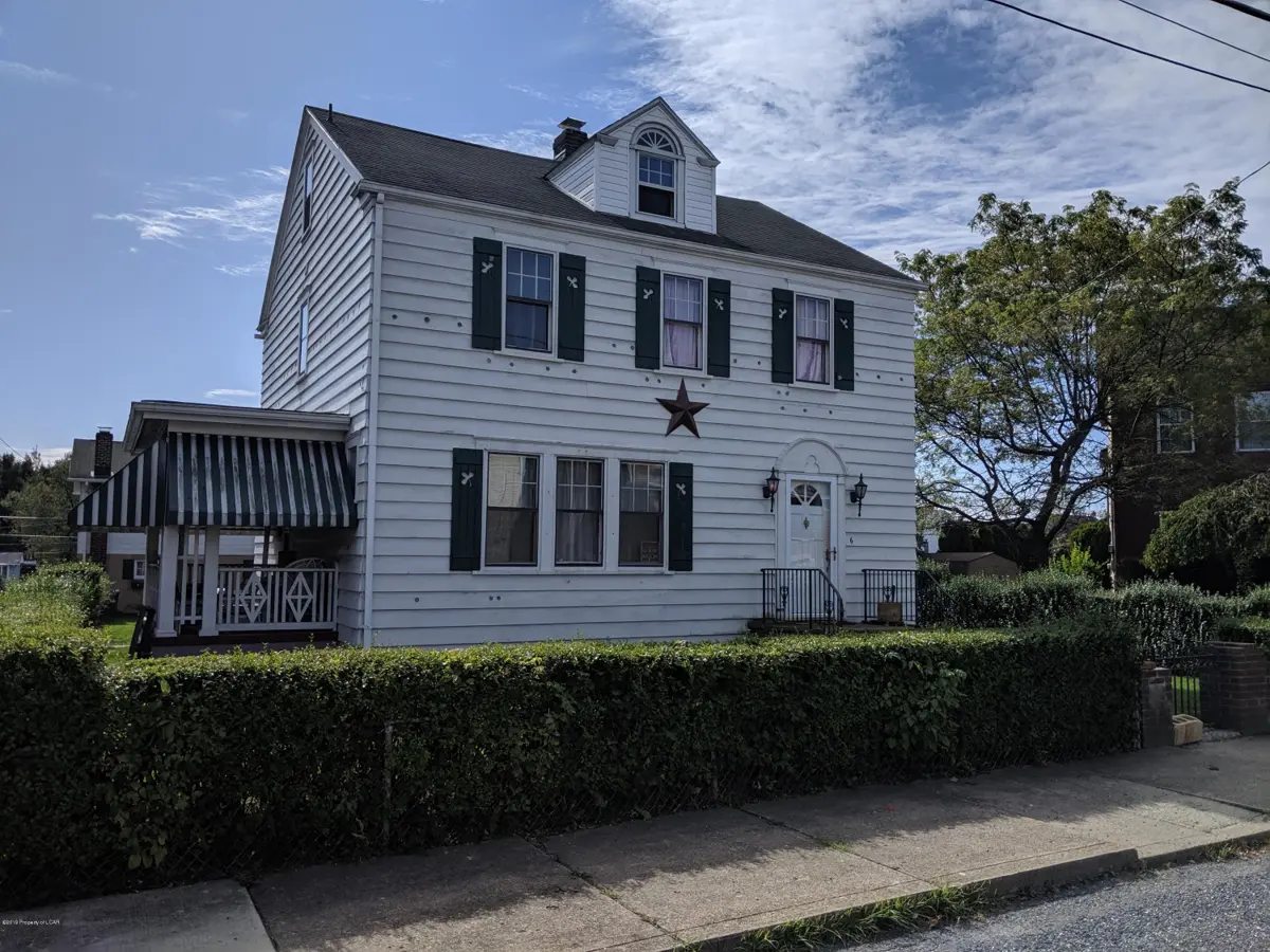 6 W Oak Street, Tresckow in Tresckow