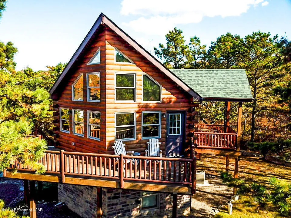 20 Greenbriar Lane, Hazle Township in Hazle Township