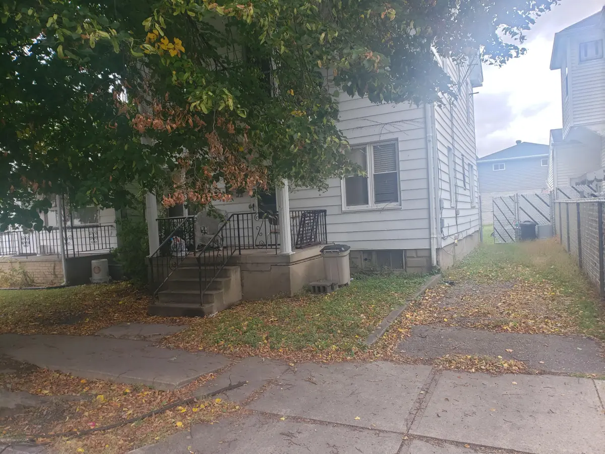 125 Lawrence Street, Wilkes-Barre in Wilkes-Barre