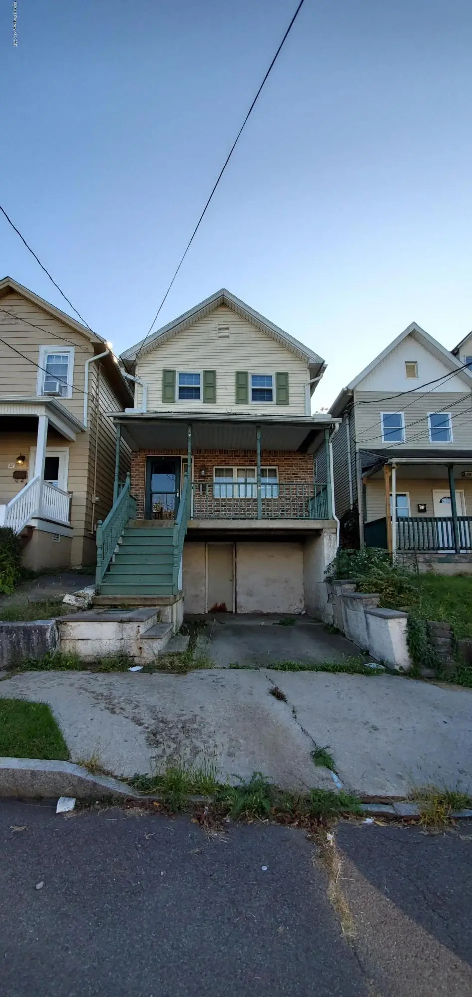 35 Moyallen Street, Wilkes-Barre in Wilkes-Barre