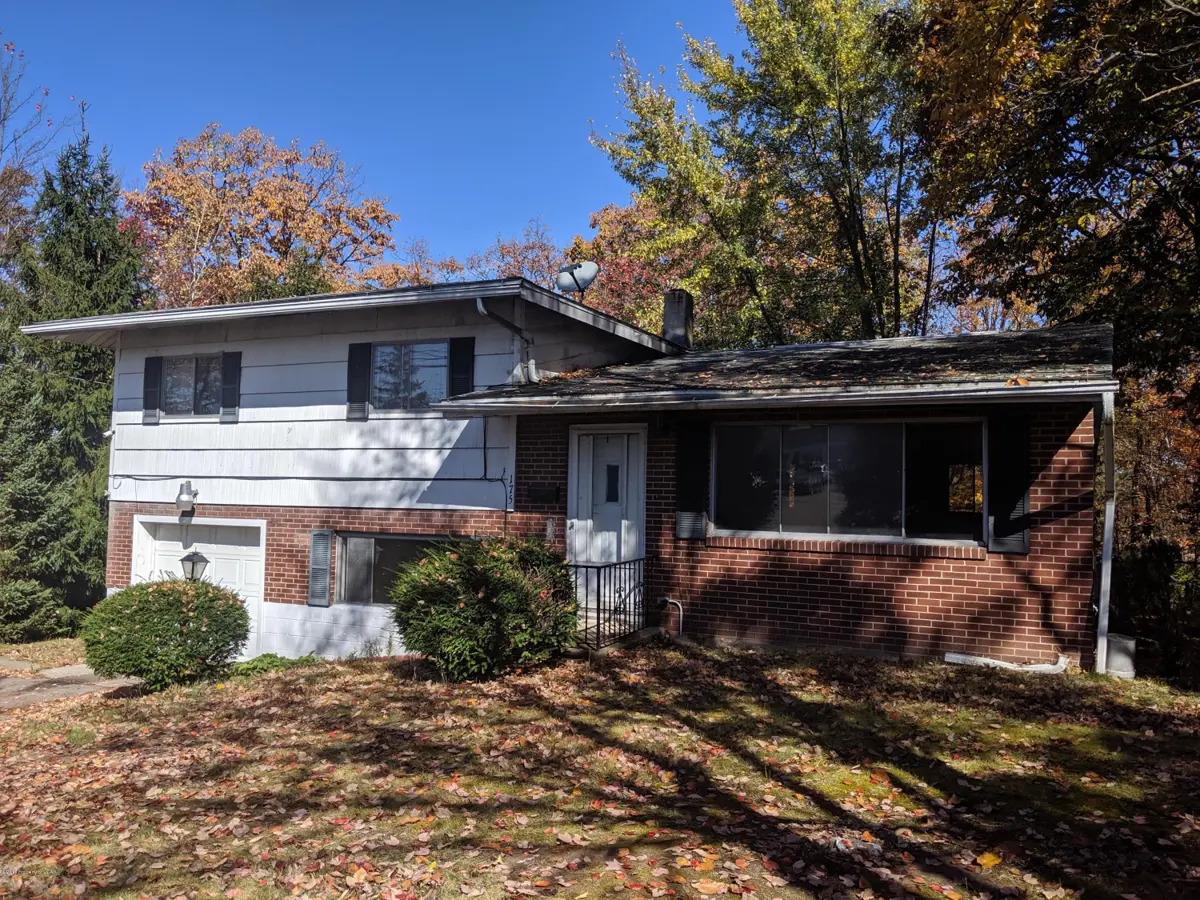 175 Susquehanna Boulevard, West Hazleton in West Hazleton