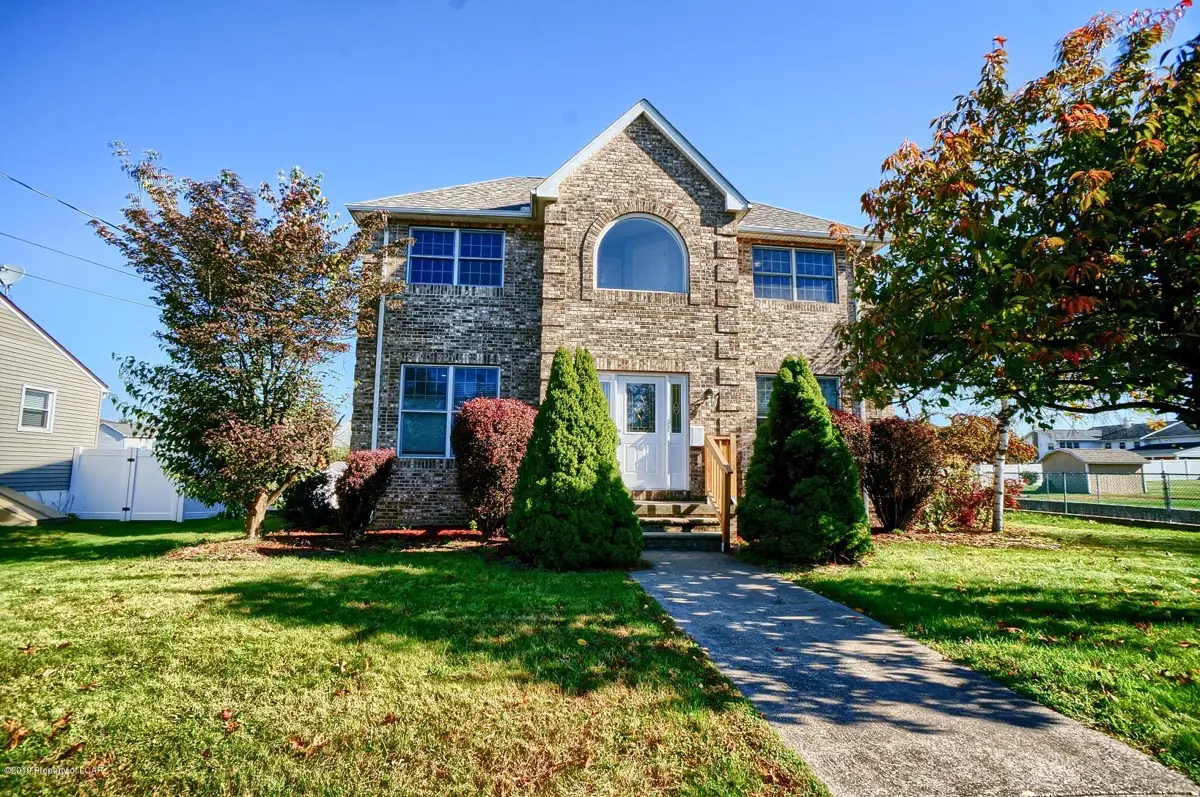 1000 Willow Street, Peckville in Peckville