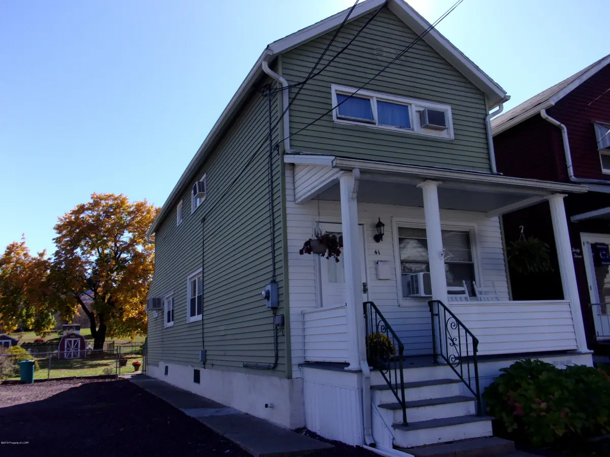 41 Sobieski Street, Hanover Township in Hanover Township