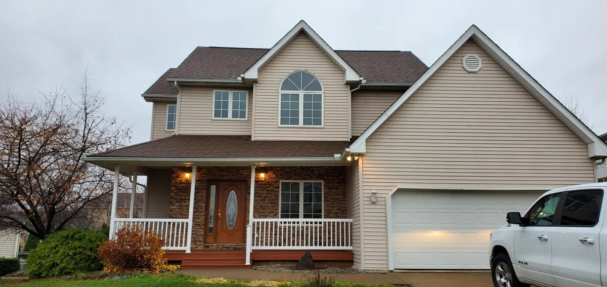 209 Raymond, Jermyn in Jermyn