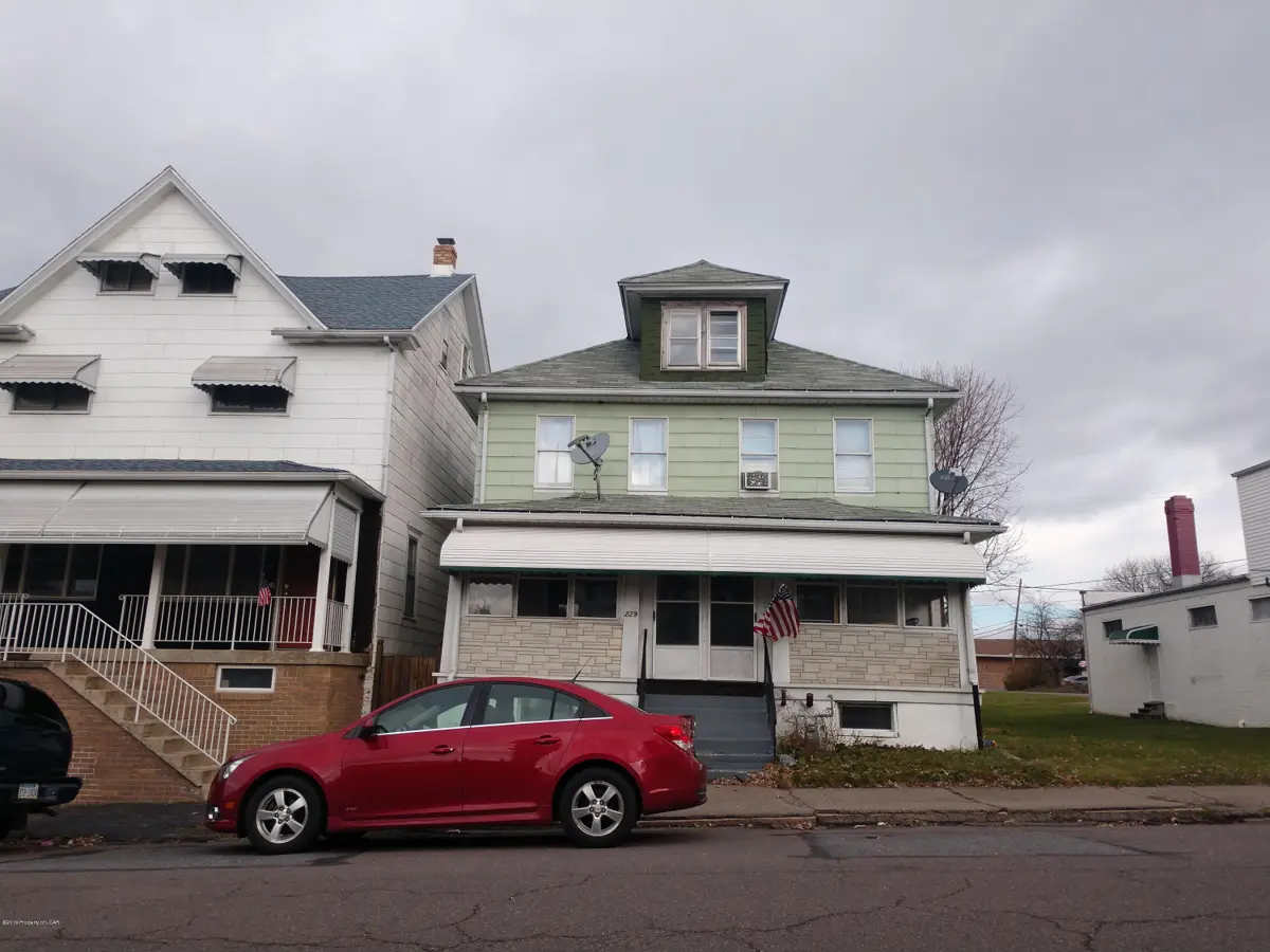 229 Carleton Avenue, Hazleton in Hazleton