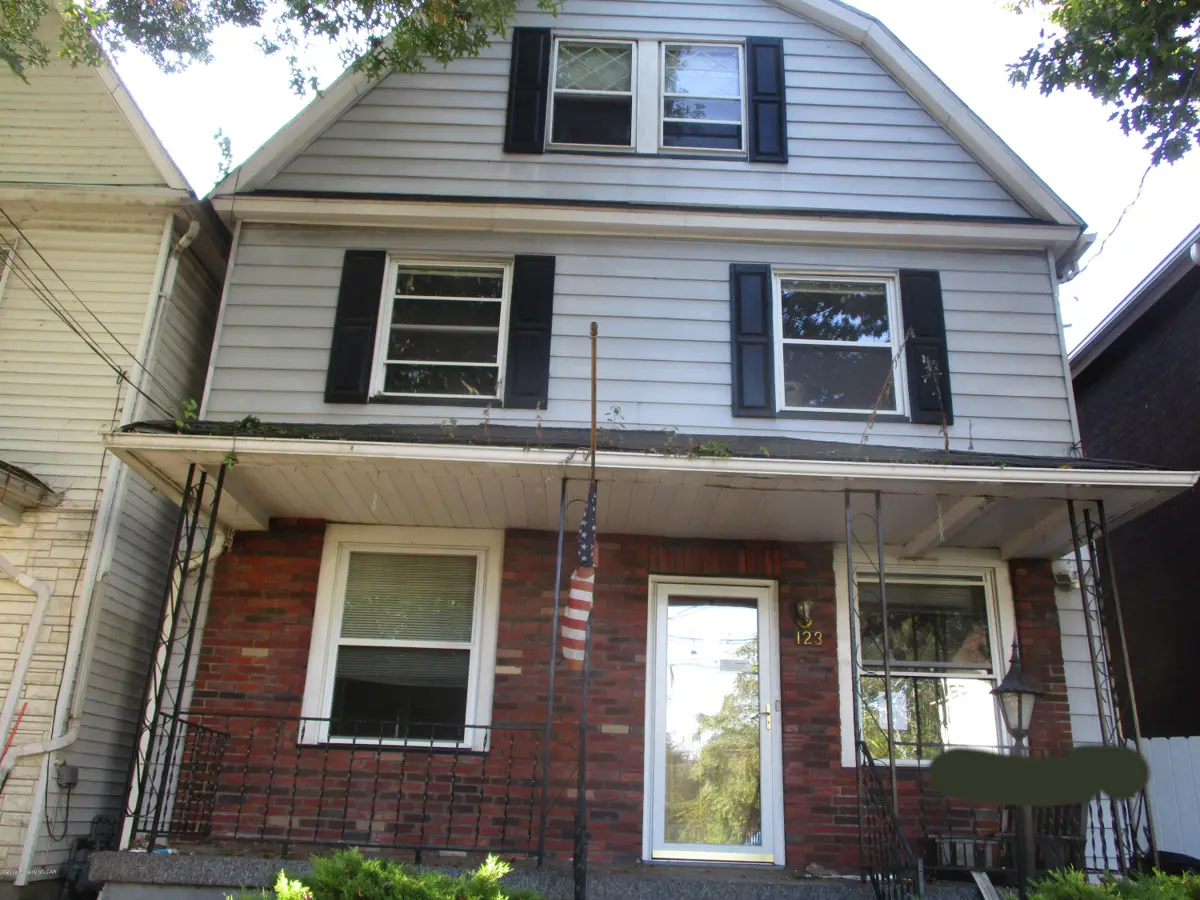 123 CARLISLE Street, Wilkes-Barre in Wilkes-Barre