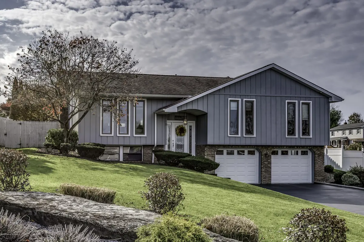 9 Spruce Avenue, Plains in Plains