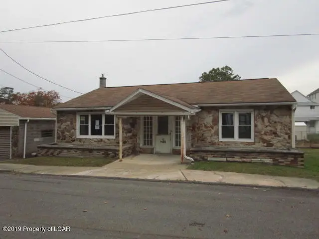 33 Shannon Street, Wilkes-Barre in Wilkes-Barre