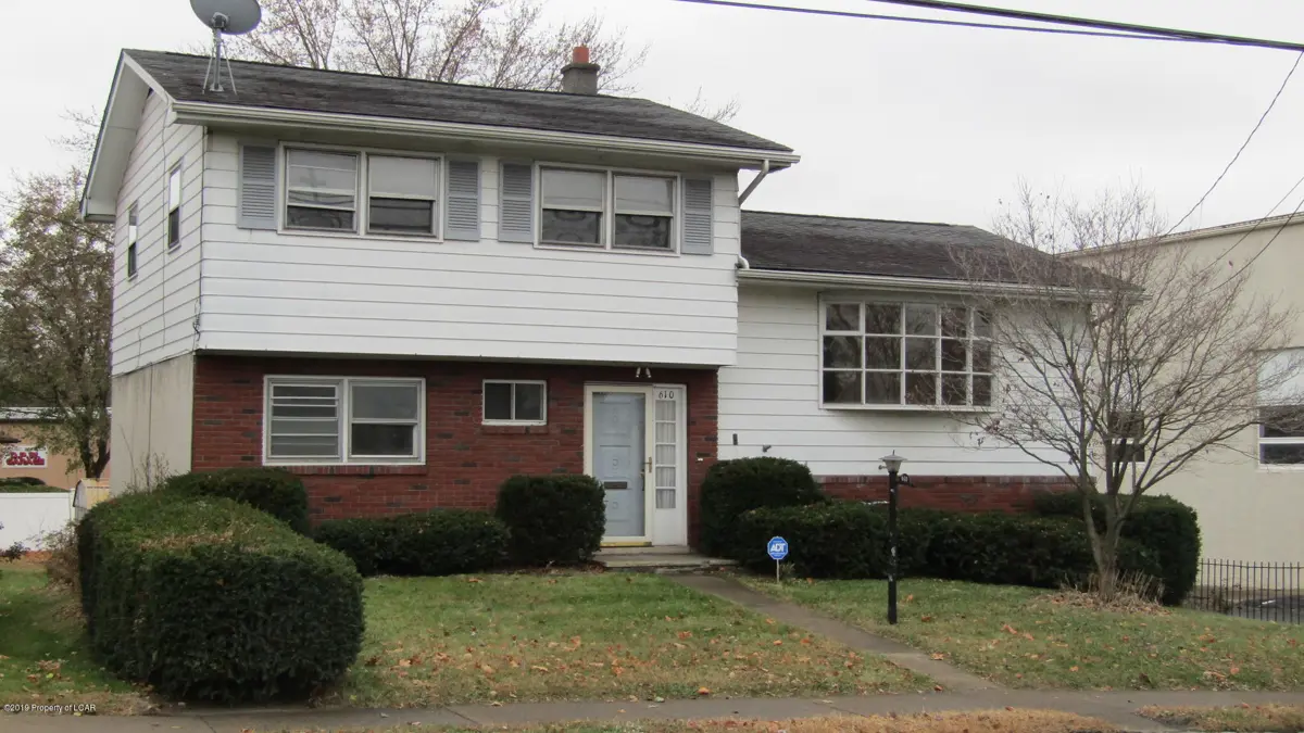 610 Main St., Moosic in Moosic