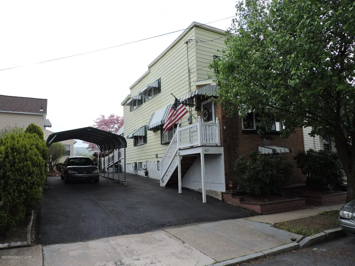 422 New Grove Street, Wilkes-Barre in Wilkes-Barre