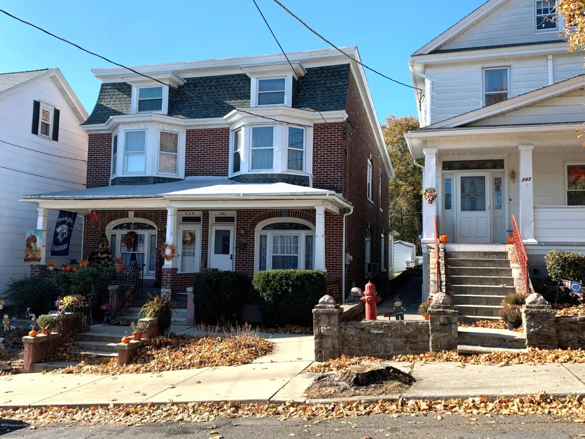 240 N Lehigh Street, Tamaqua in Tamaqua