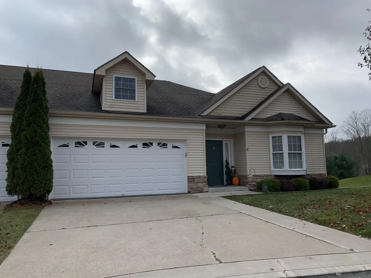 34 Willow Way, Dallas in Dallas