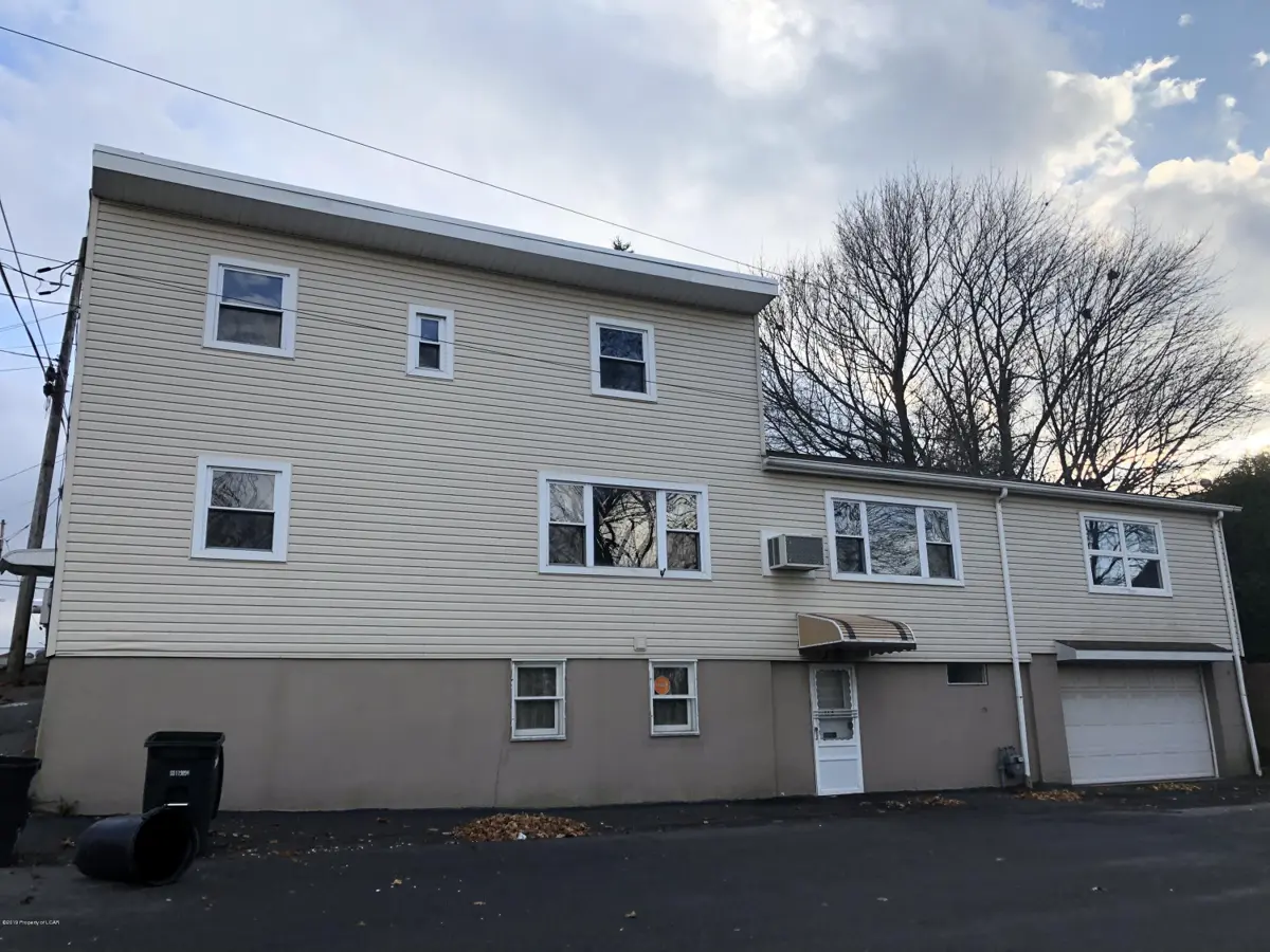 118 E 10th Street, Hazleton in Hazleton