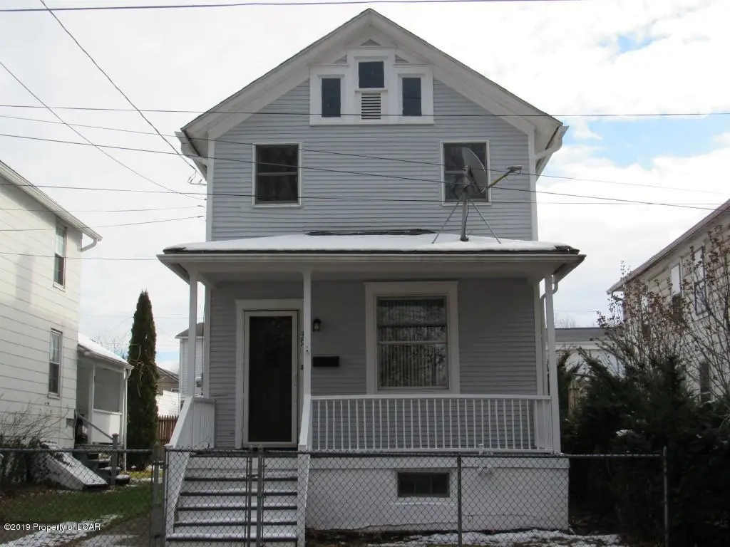 39 Dillon Street, Wilkes-Barre in Wilkes-Barre