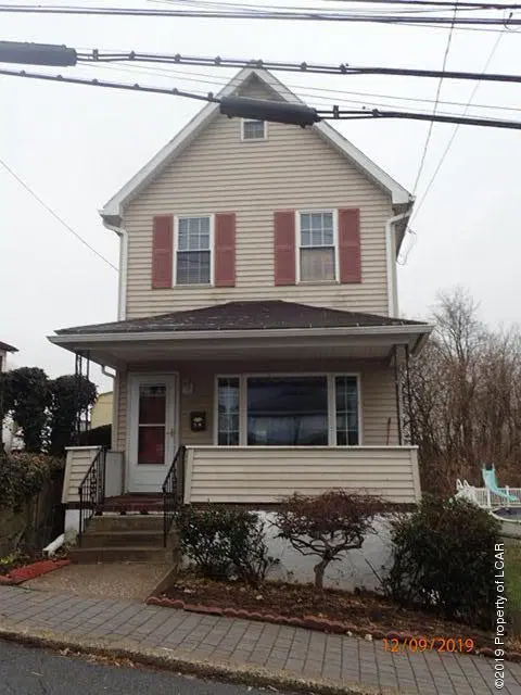 28 POPLAR Street, Plains in Plains