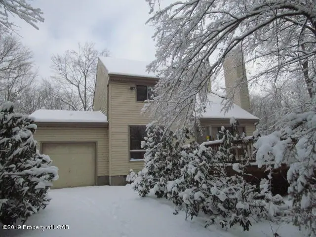 525 Cayuga Drive, Tobyhanna in Tobyhanna