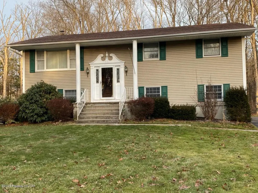 8 Yorktown Road, Mountain Top in Mountain Top