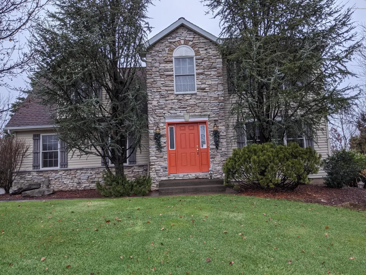 4 Whitman Drive, Dupont in Dupont