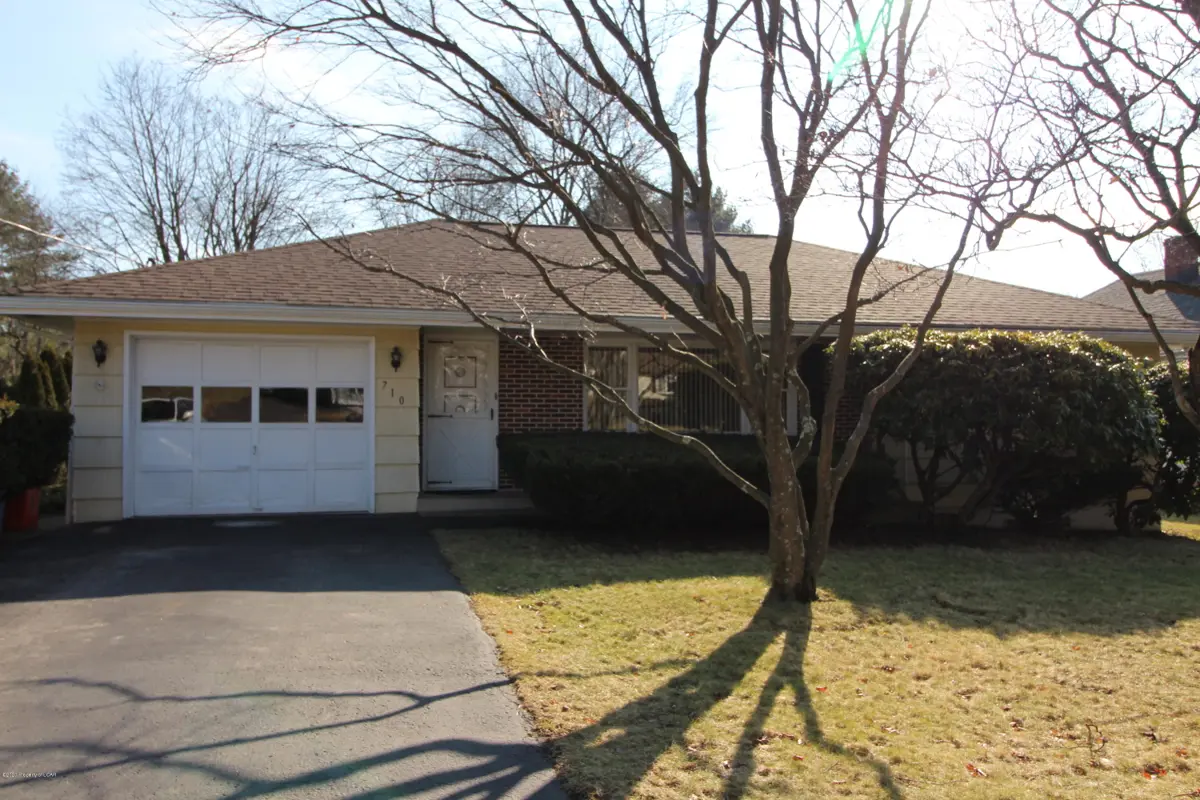 710 E Main Street, Weatherly in Weatherly